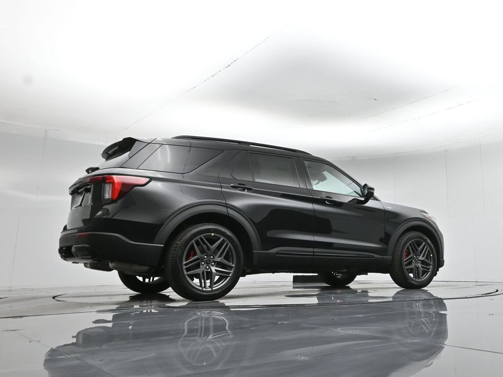 New 2026 Ford Explorer ST-Line w/ ST-Line Street Pack RWD image 46