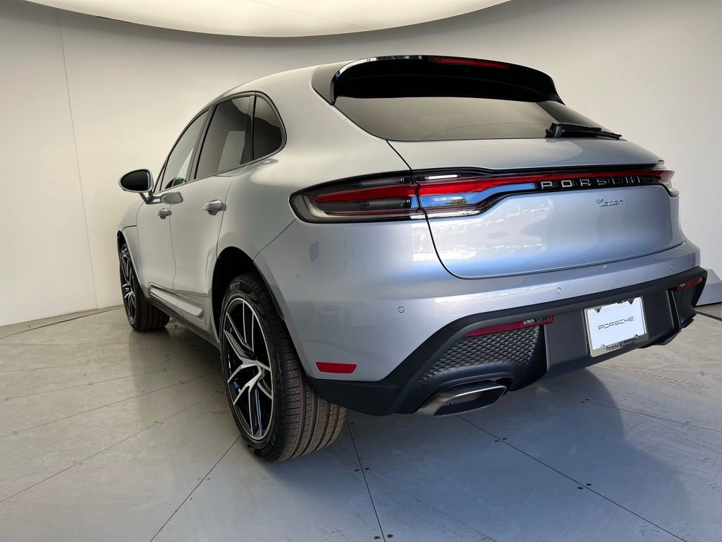 New 2026 Porsche Macan image 3