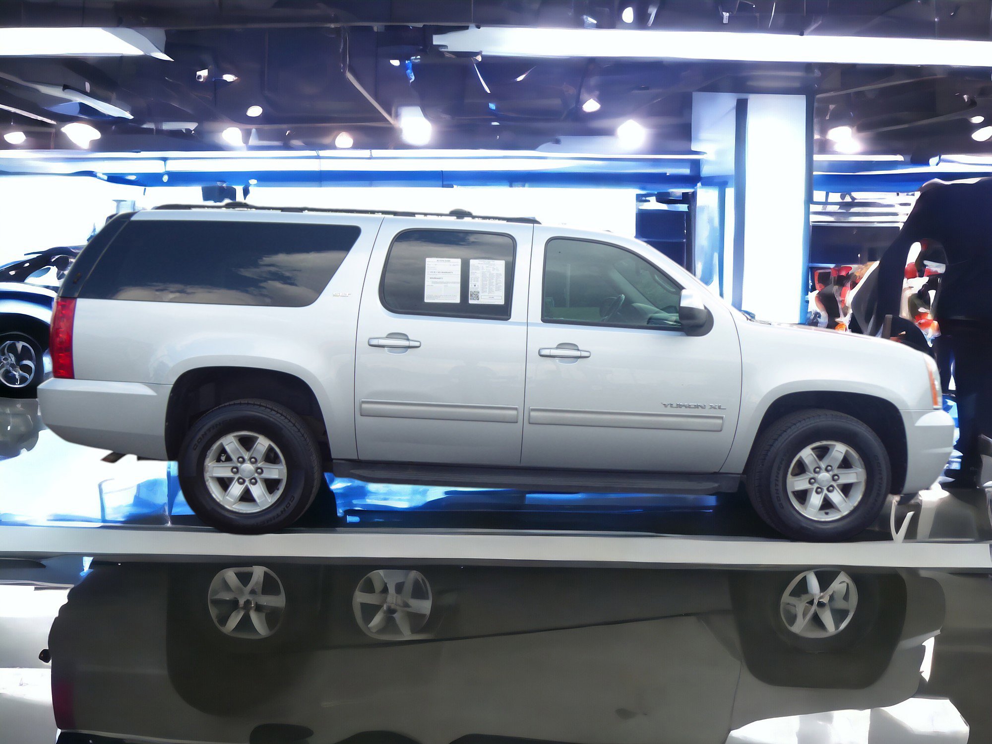 Used 2013 GMC Yukon XL SLT image 6