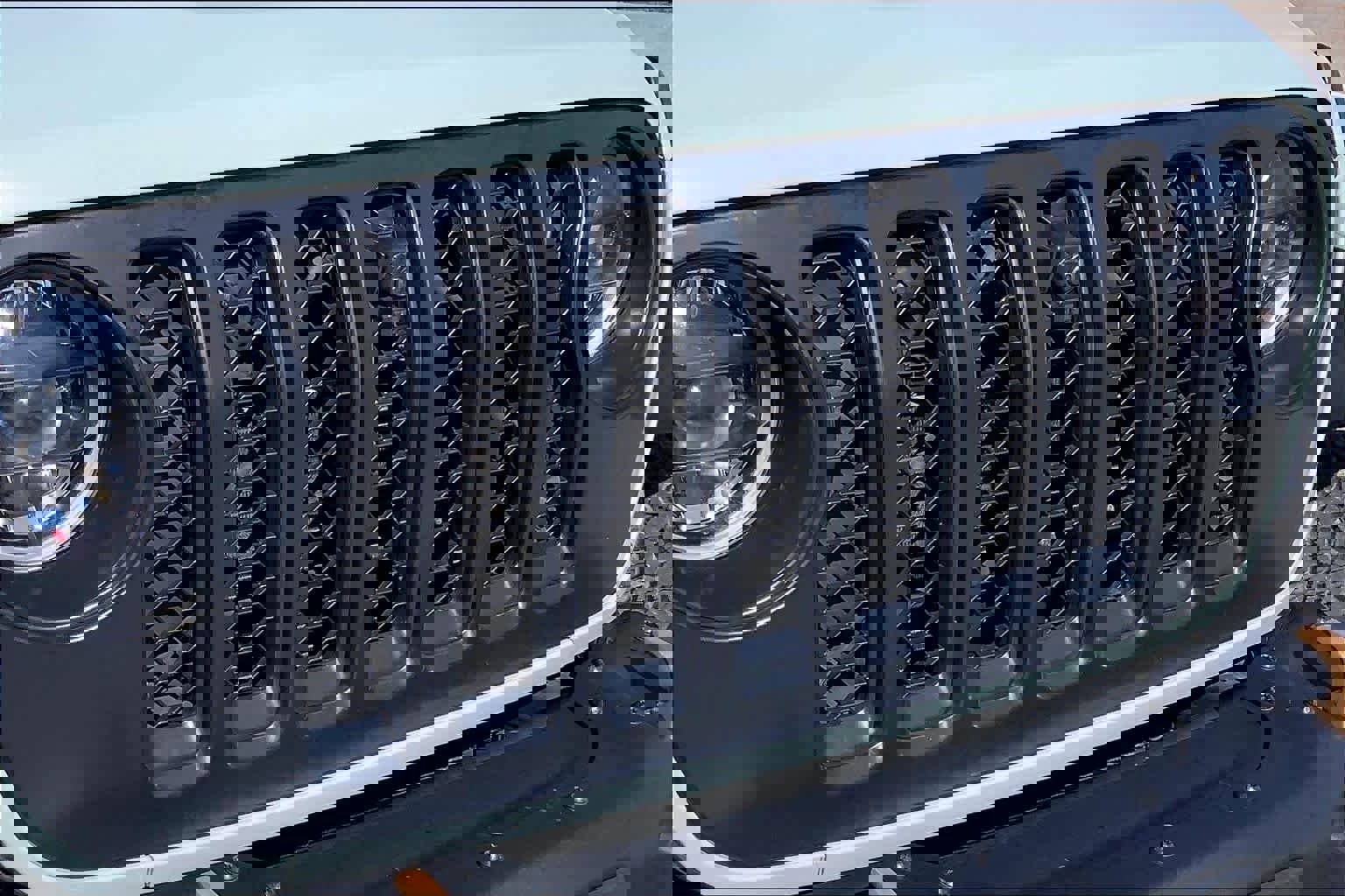 Used 2023 Jeep Wrangler Unlimited Rubicon 392 w/ Xtreme Recon 35" Tire Package image 30