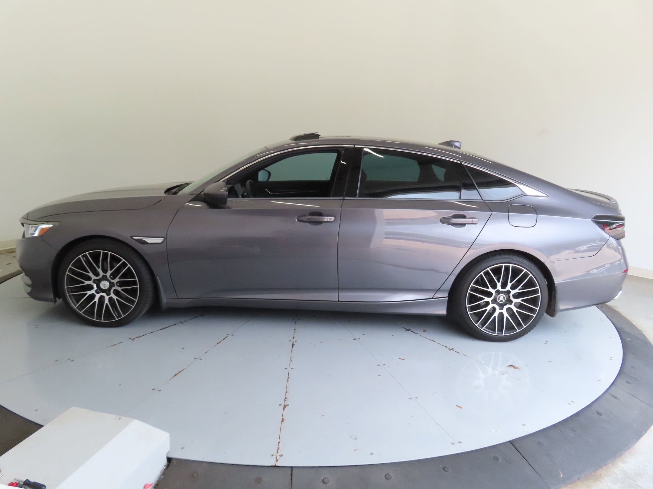 Used 2018 Honda Accord Sport image 7