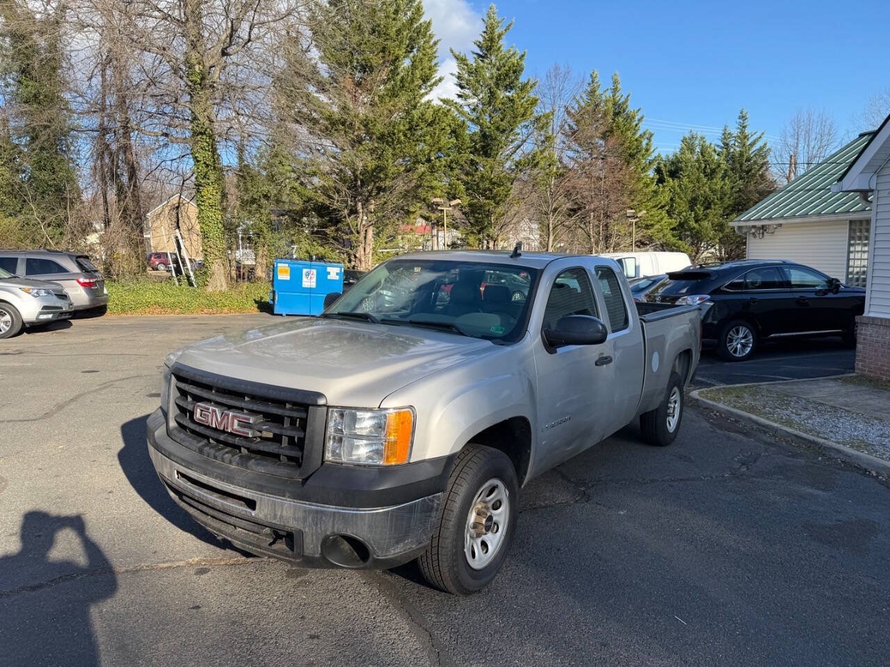 Used 2009 GMC Sierra 1500 W/T RWD image 3
