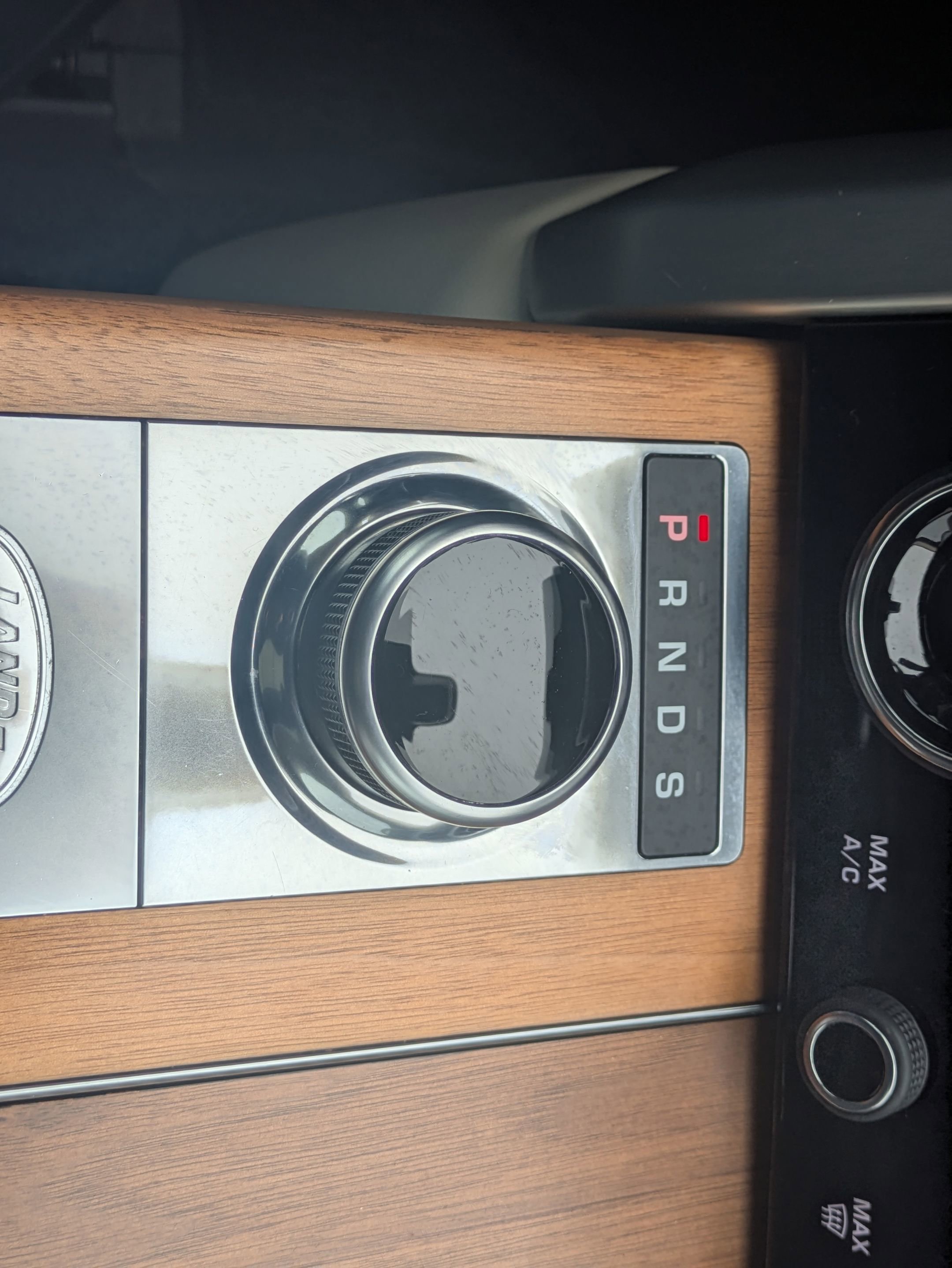 Used 2019 Land Rover Range Rover Long Wheelbase Supercharged image 16