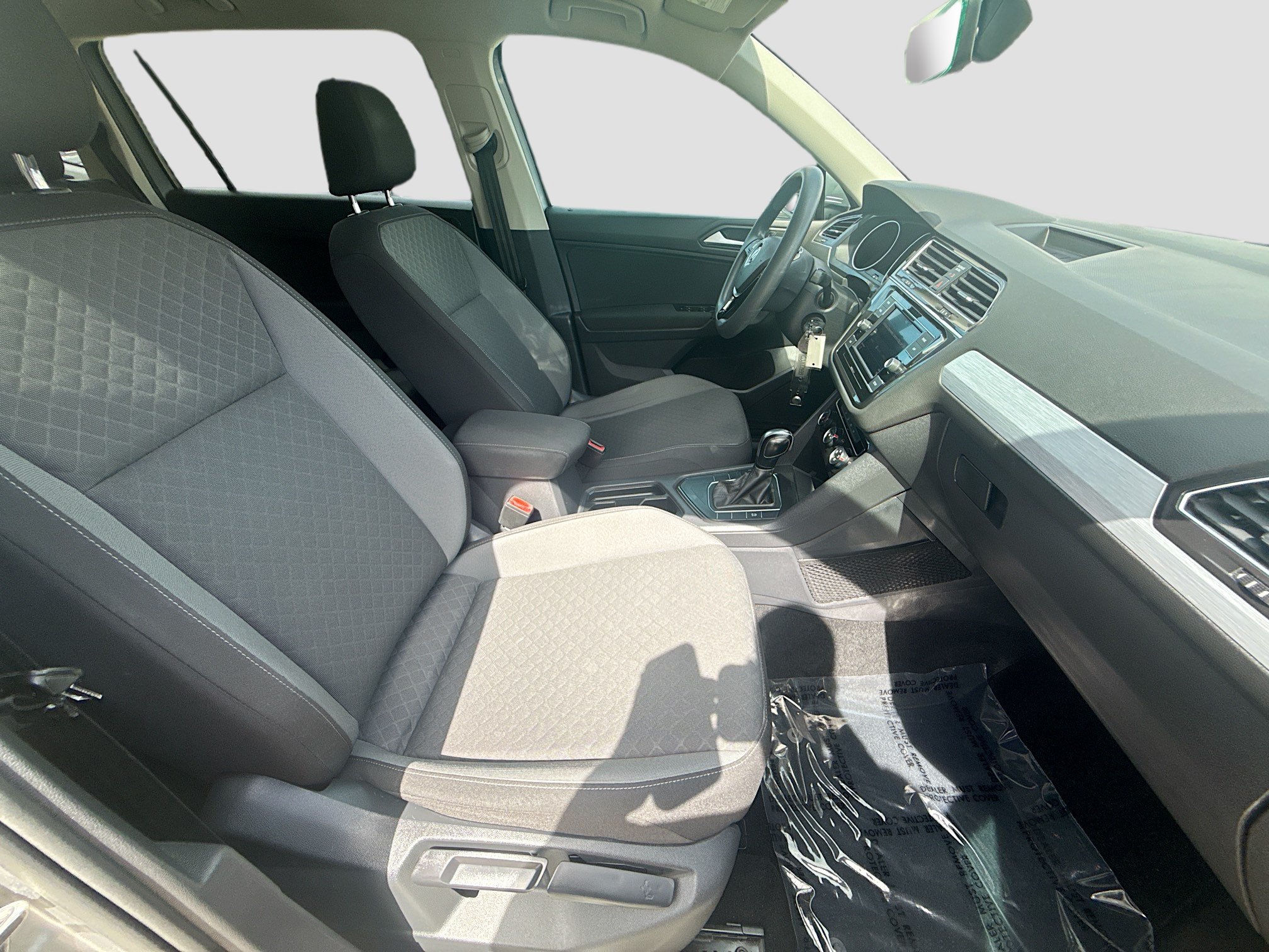 Used 2019 Volkswagen Tiguan S w/ Driver Assistance Package FWD image 31