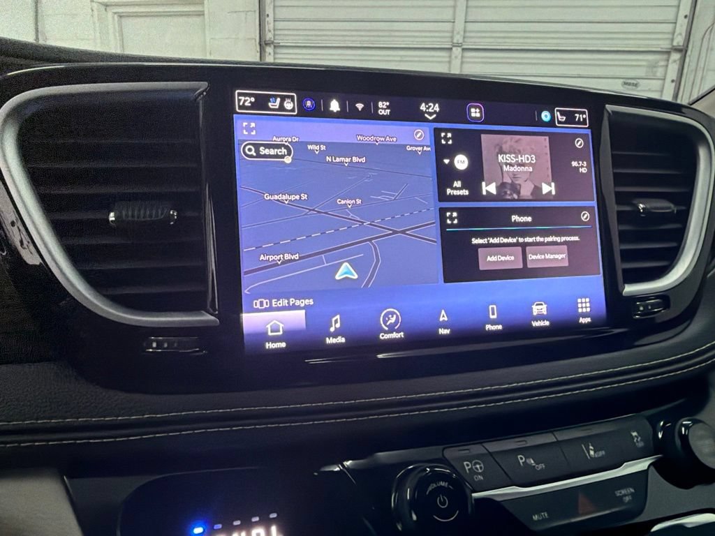 Used 2023 Chrysler Pacifica Limited FWD image 20