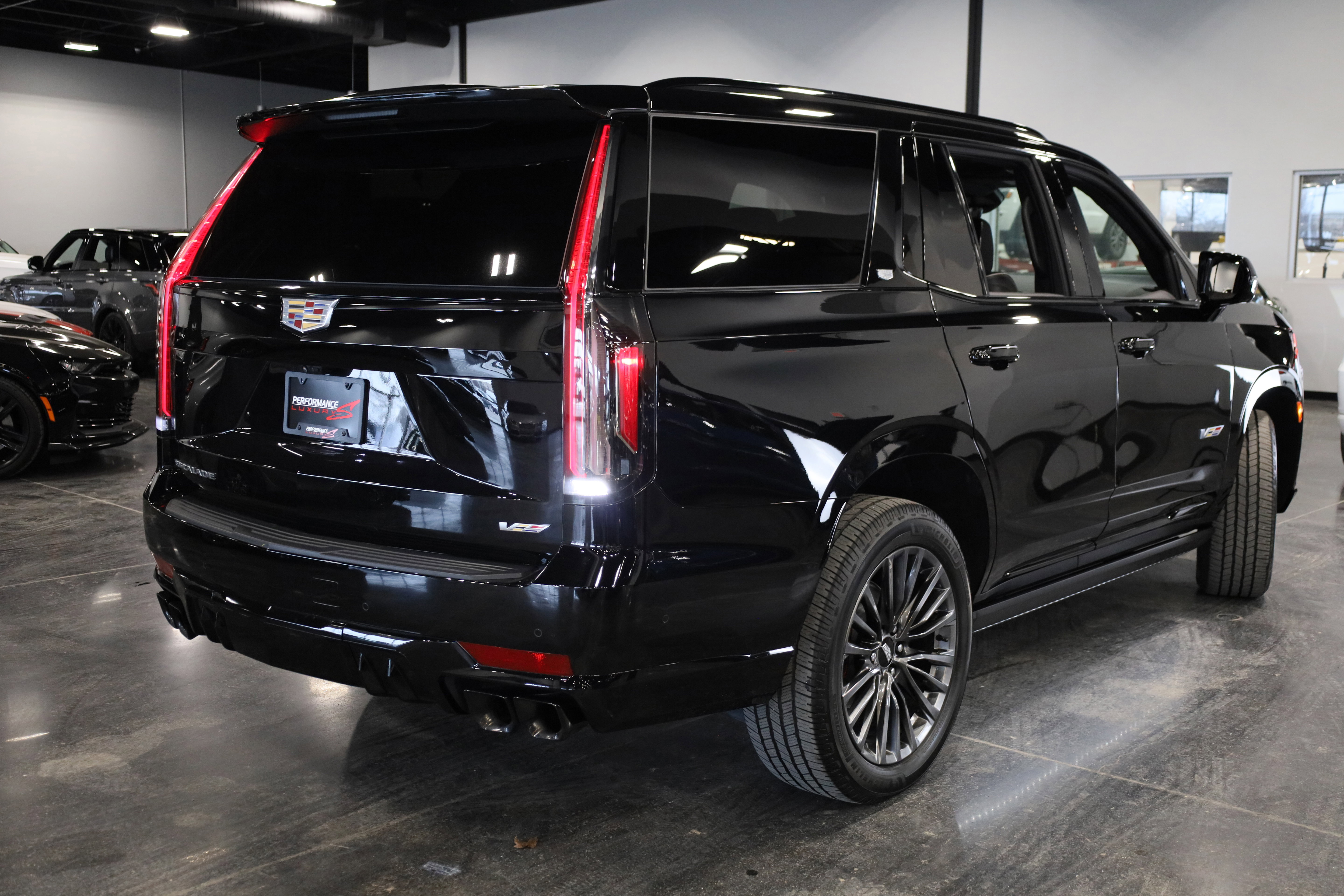 Used 2023 Cadillac Escalade V image 6