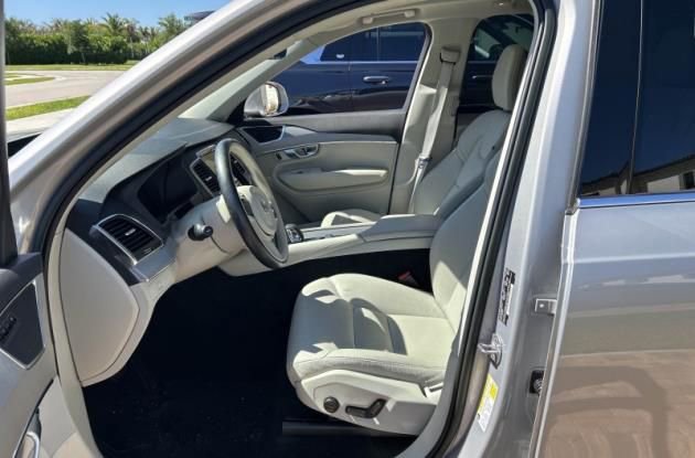 Used 2023 Volvo XC90 B5 Core w/ Protection Package Premier AWD/4WD image 5