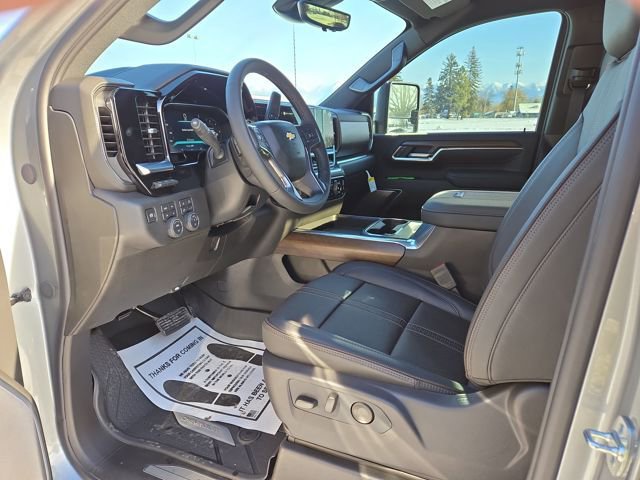 New 2026 Chevrolet Silverado 3500 High Country w/ Technology Package AWD/4WD image 2