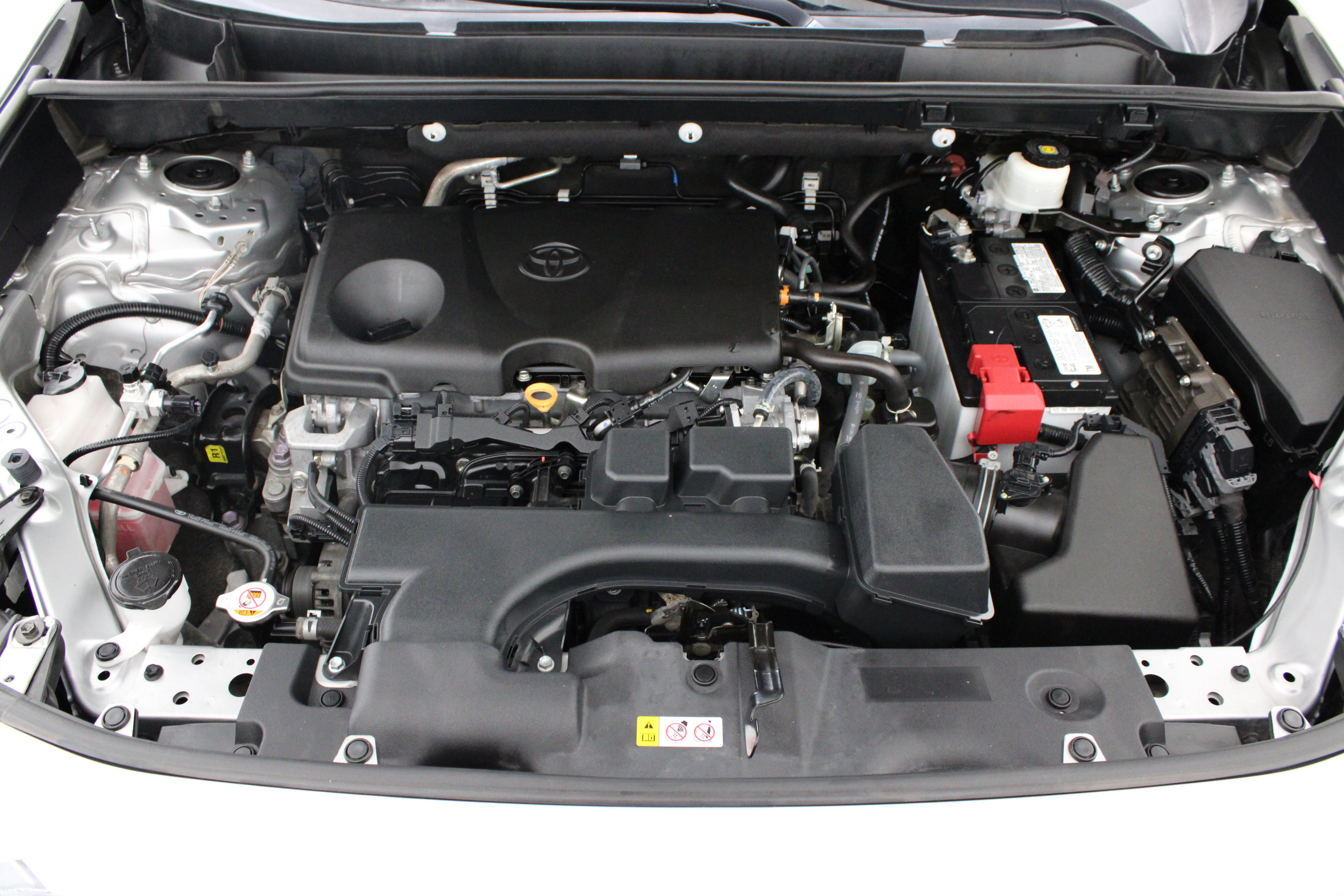 Used 2022 Toyota RAV4 XLE AWD/4WD image 36