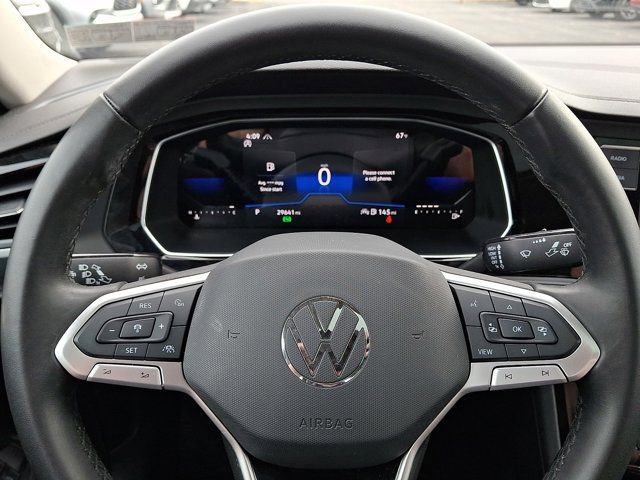 Used 2023 Volkswagen Jetta SE w/ Panoramic Sunroof Package FWD image 24