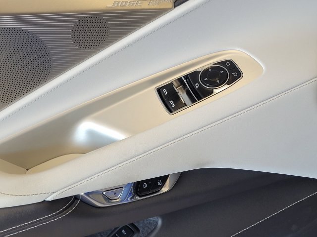 Used 2023 Chevrolet Corvette Stingray Preferred Cpe w/ Z51 Performance Package RWD image 17