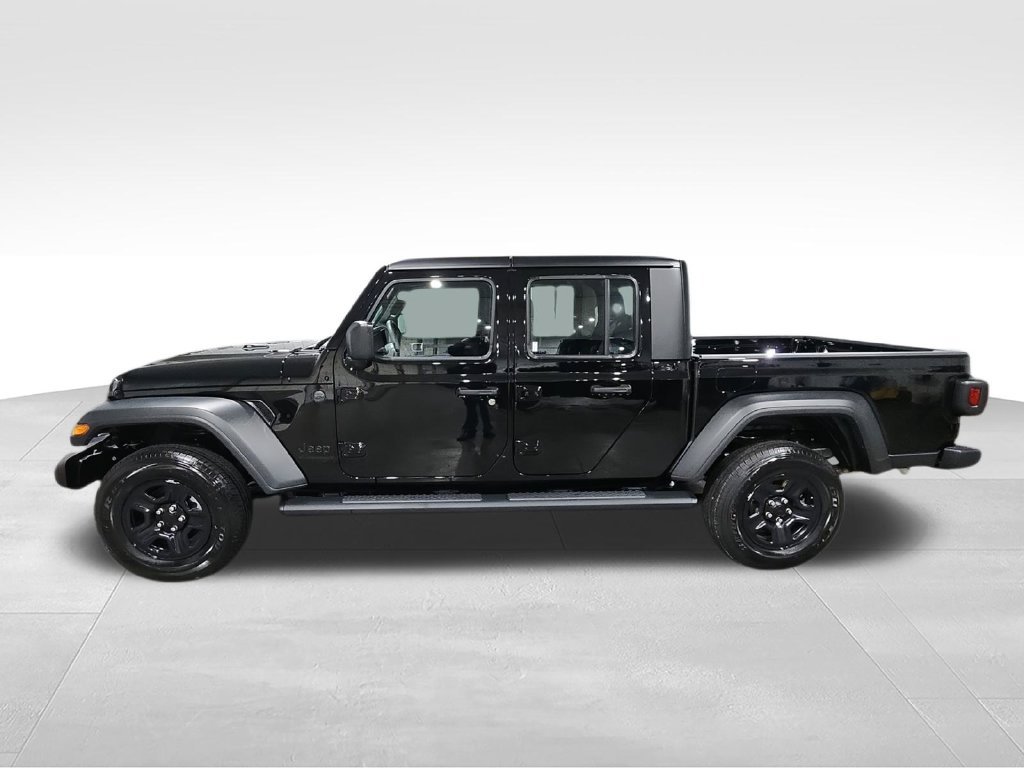 New 2026 Jeep Gladiator Sport AWD/4WD image 5
