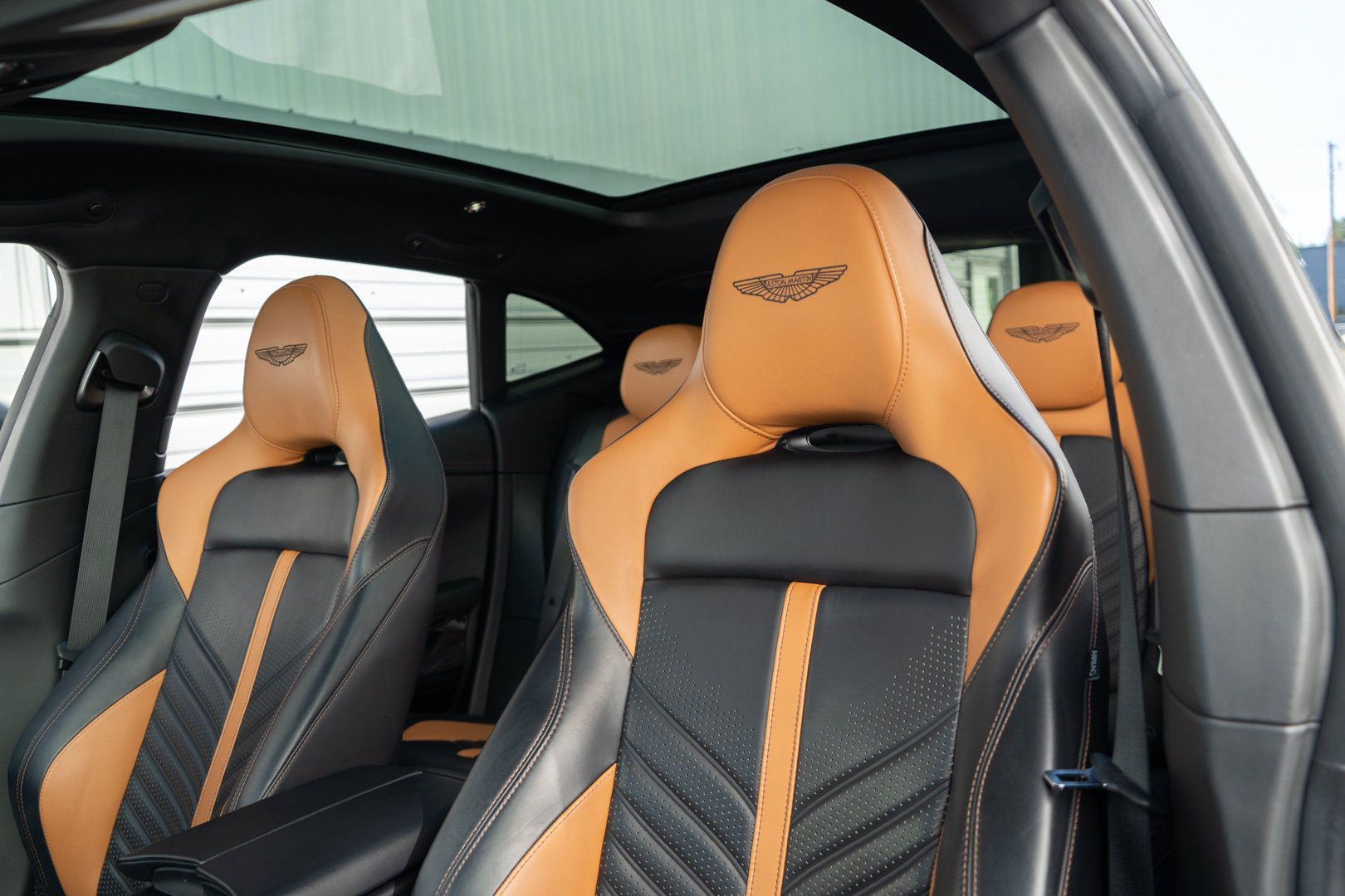 Used 2023 Aston Martin DBX 707 AWD/4WD image 10