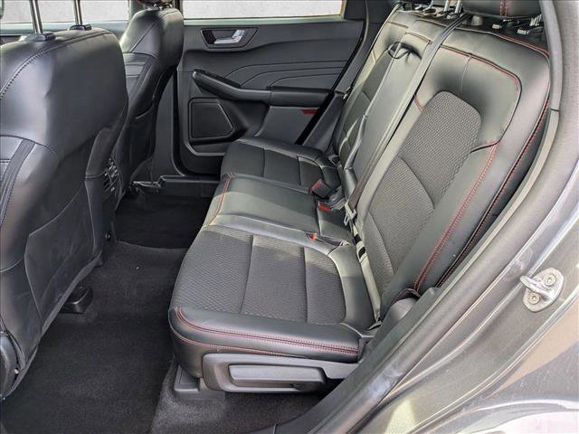Used 2025 Ford Escape ST-Line image 19