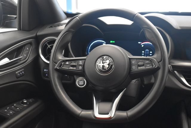 Used 2024 Alfa Romeo Stelvio Ti w/ Performance Driving Package AWD/4WD image 24