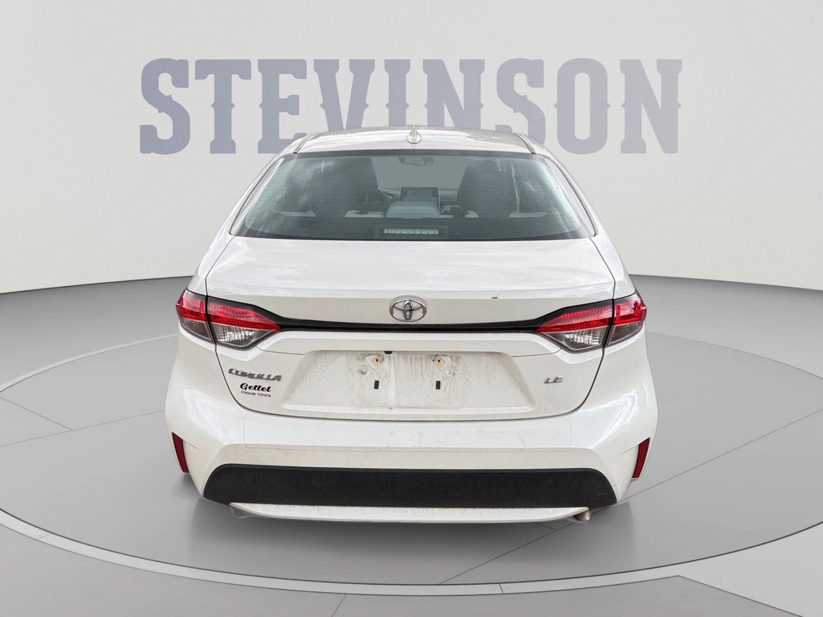 Used 2021 Toyota Corolla LE FWD image 4