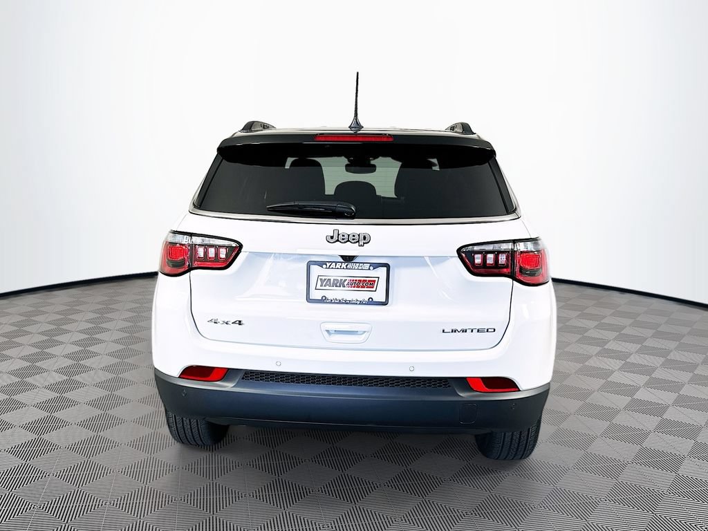 Used 2025 Jeep Compass Limited AWD/4WD image 9