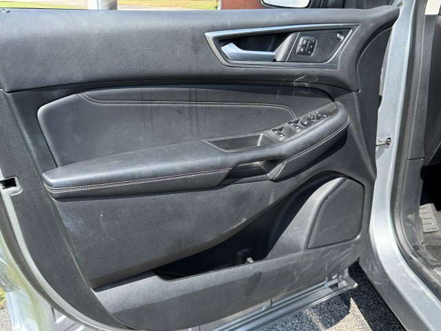 Used 2024 Ford Edge Titanium AWD/4WD image 9