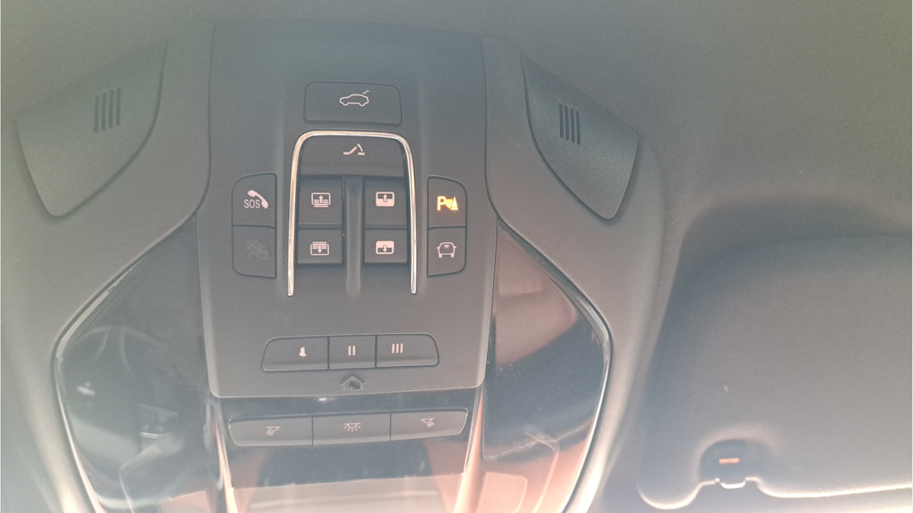 Used 2022 Maserati Levante GT AWD/4WD image 25