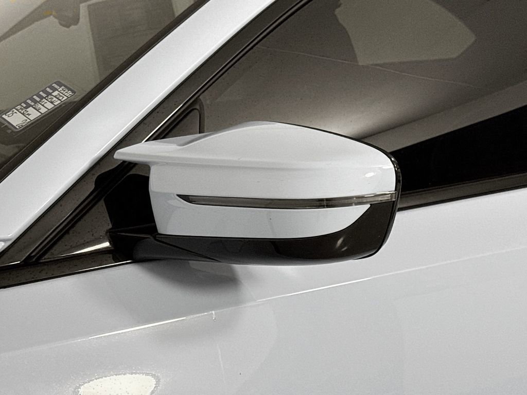 Used 2023 BMW M2 w/ Lighting Package RWD image 12