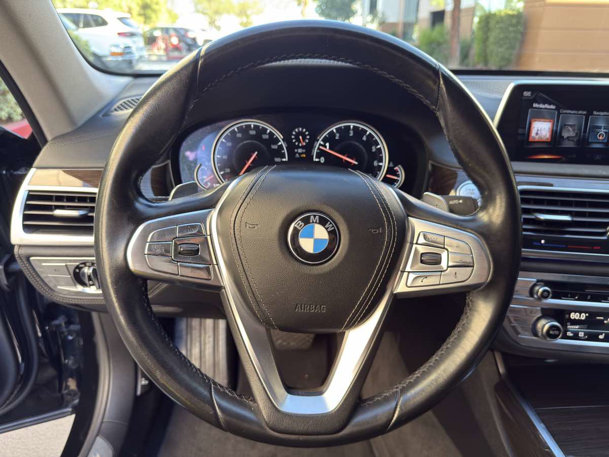 Used 2016 BMW 740i image 42