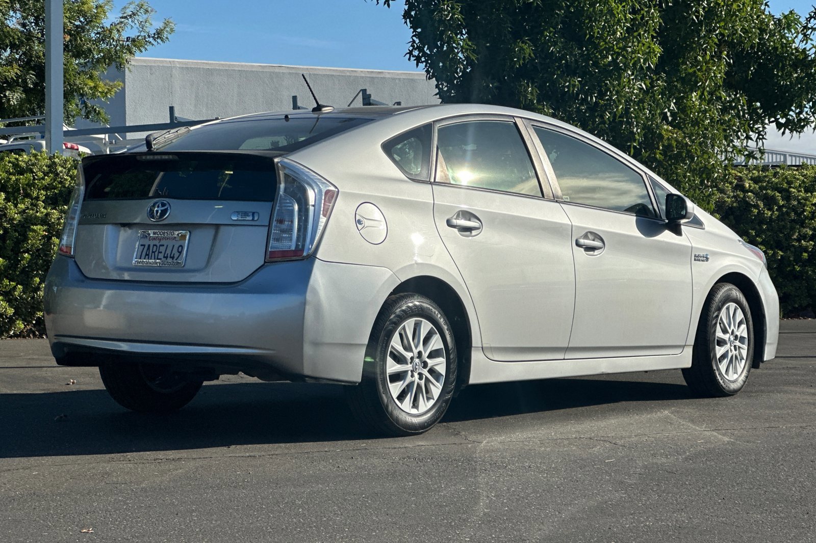 Used 2013 Toyota Prius Plug-In Hybrid image 4