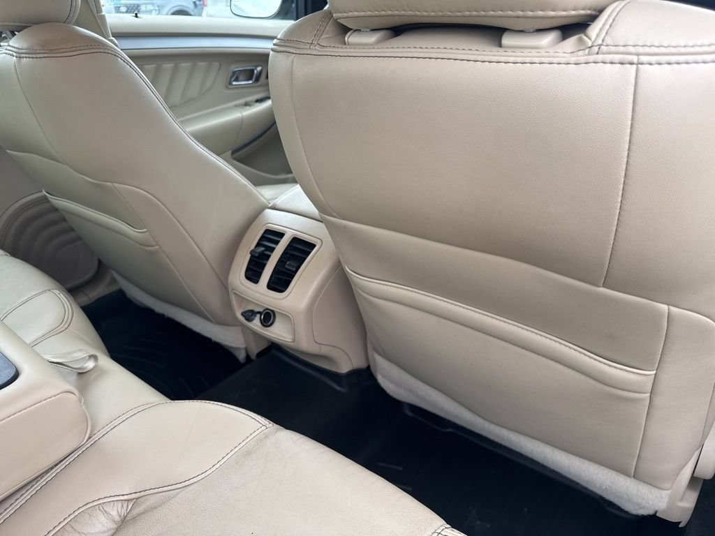 Used 2016 Ford Taurus SEL FWD image 39