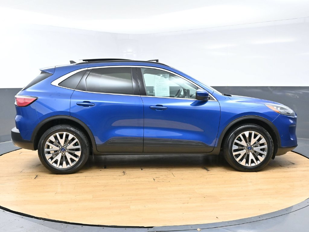 Used 2022 Ford Escape Titanium AWD/4WD image 8