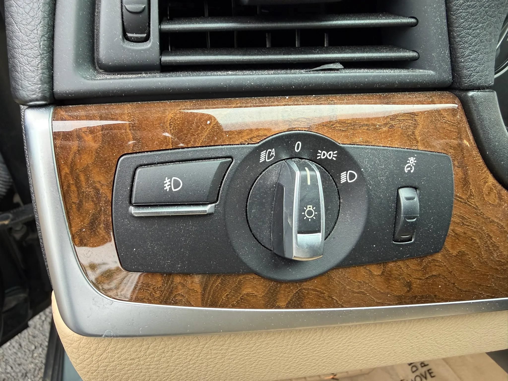 Used 2012 BMW 528i xDrive Sedan AWD/4WD image 18