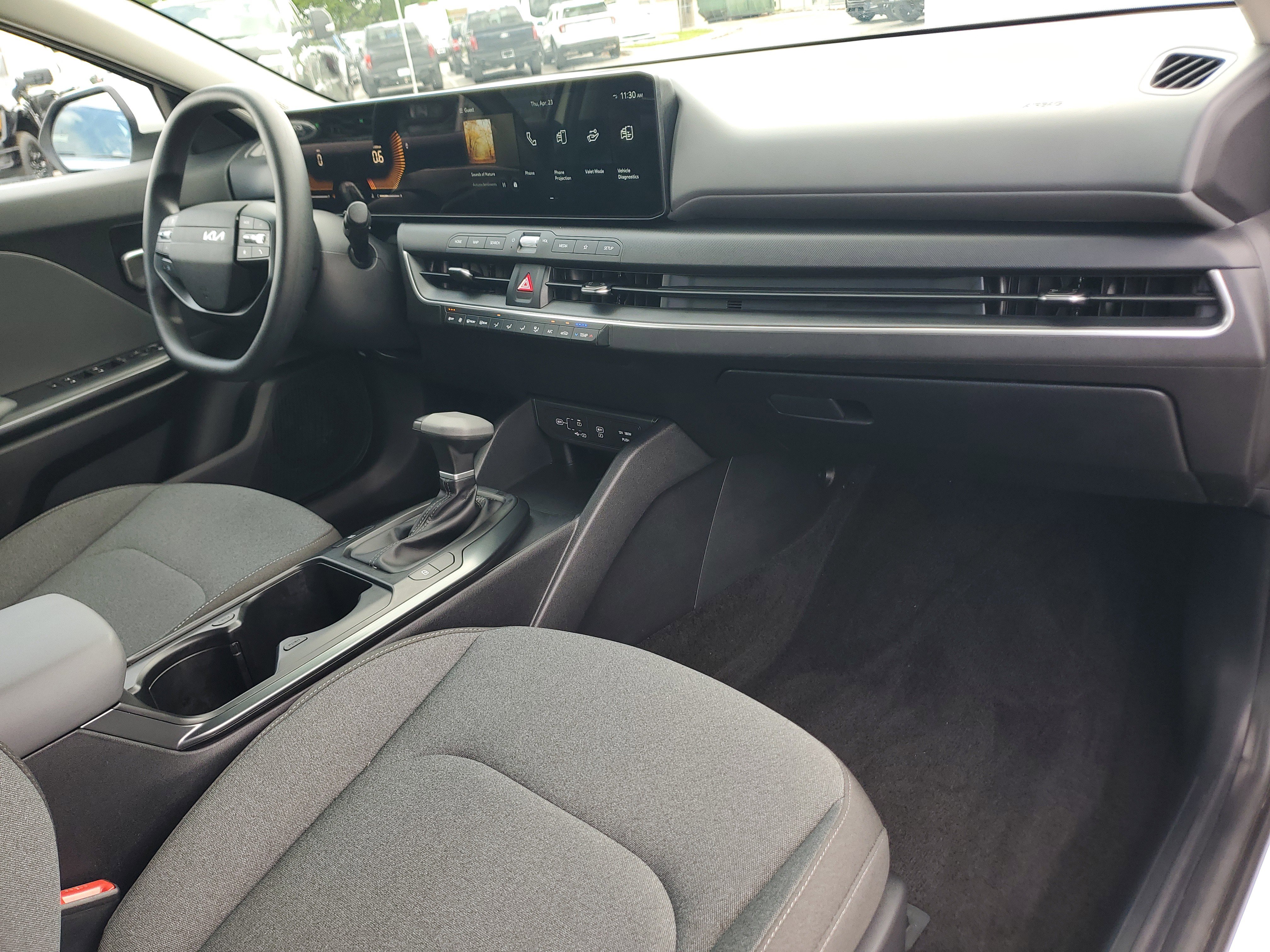 Used 2025 Kia K4 LXS FWD image 15