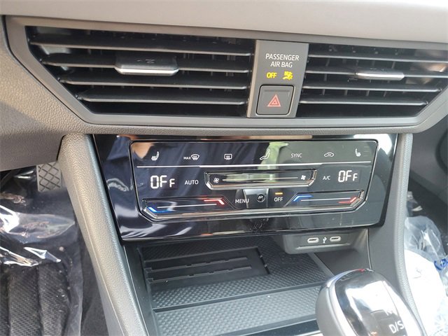 New 2025 Volkswagen Jetta SE image 27