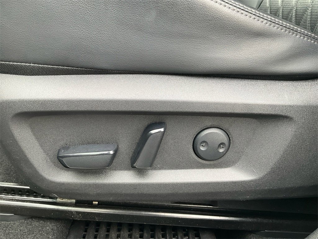 Used 2023 Nissan Rogue Platinum w/ Platinum Premium Package image 28