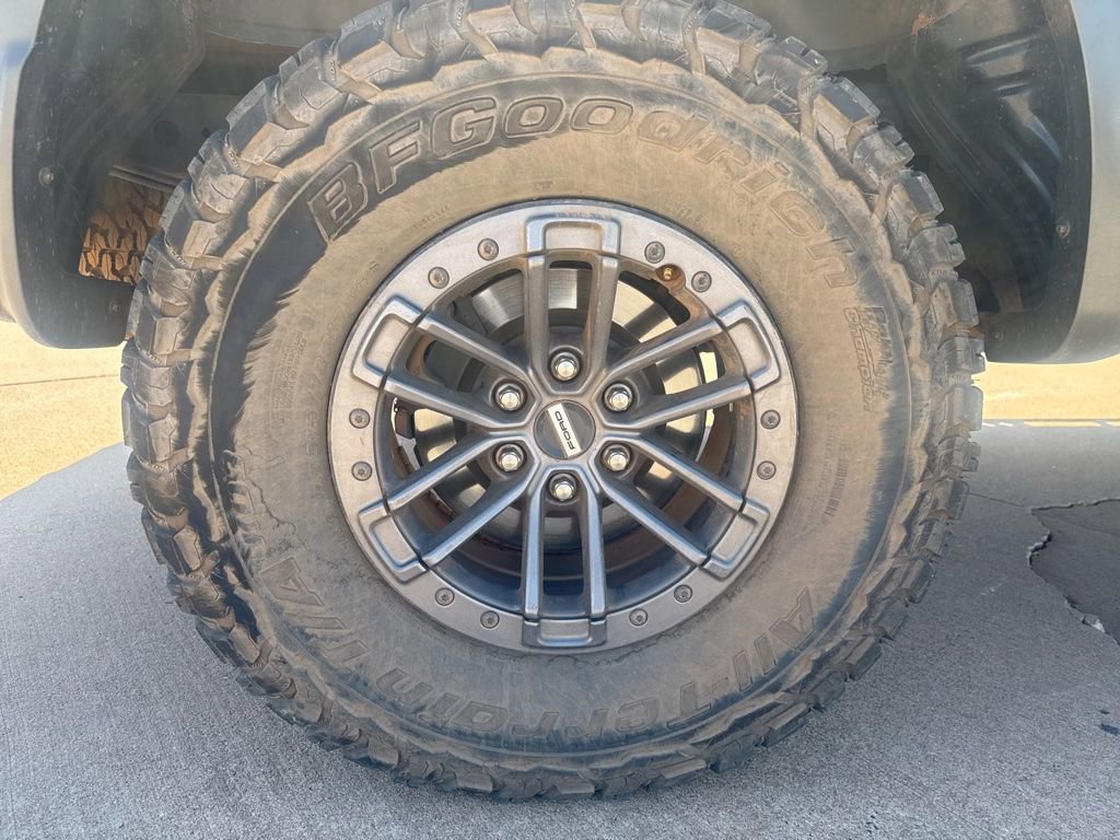 Used 2020 Ford F150 Raptor w/ Equipment Group 802A Luxury image 6