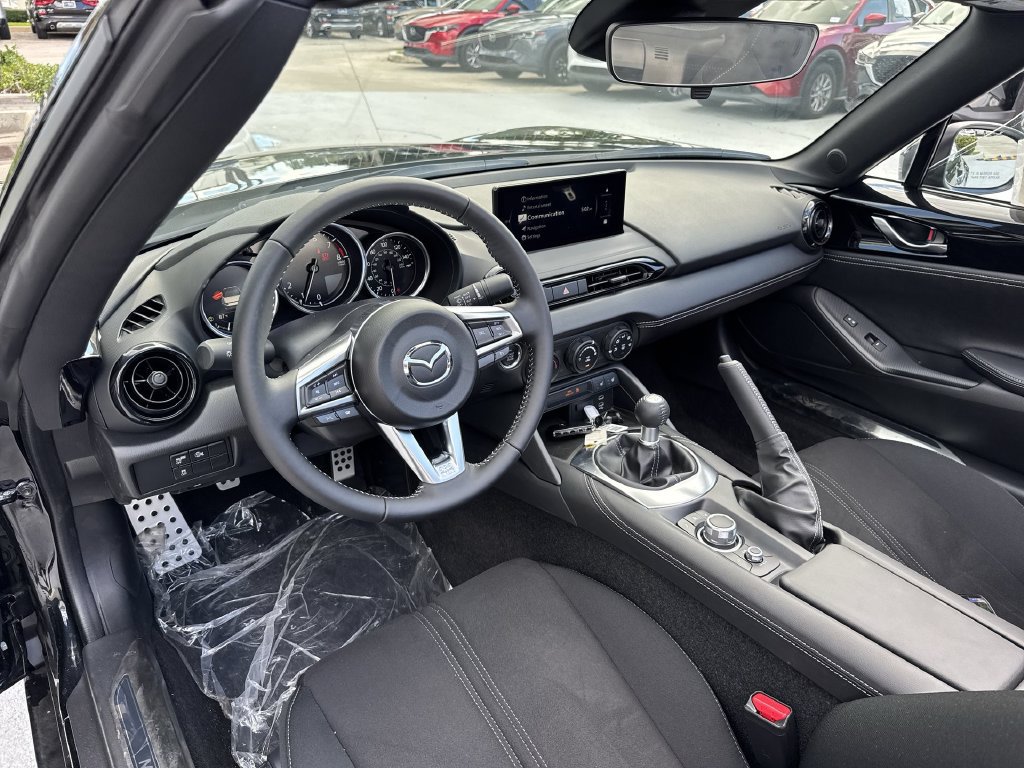 New 2026 MAZDA MX-5 Miata Club w/ Interior Package RWD image 18