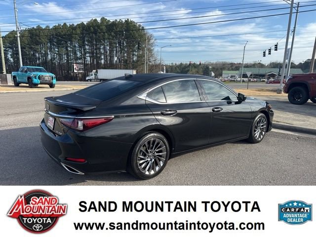 Used 2025 Lexus ES 350 Luxury image 3