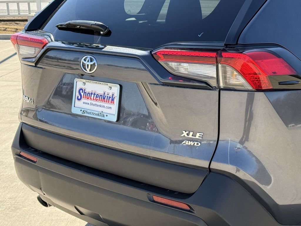 Used 2024 Toyota RAV4 XLE image 6