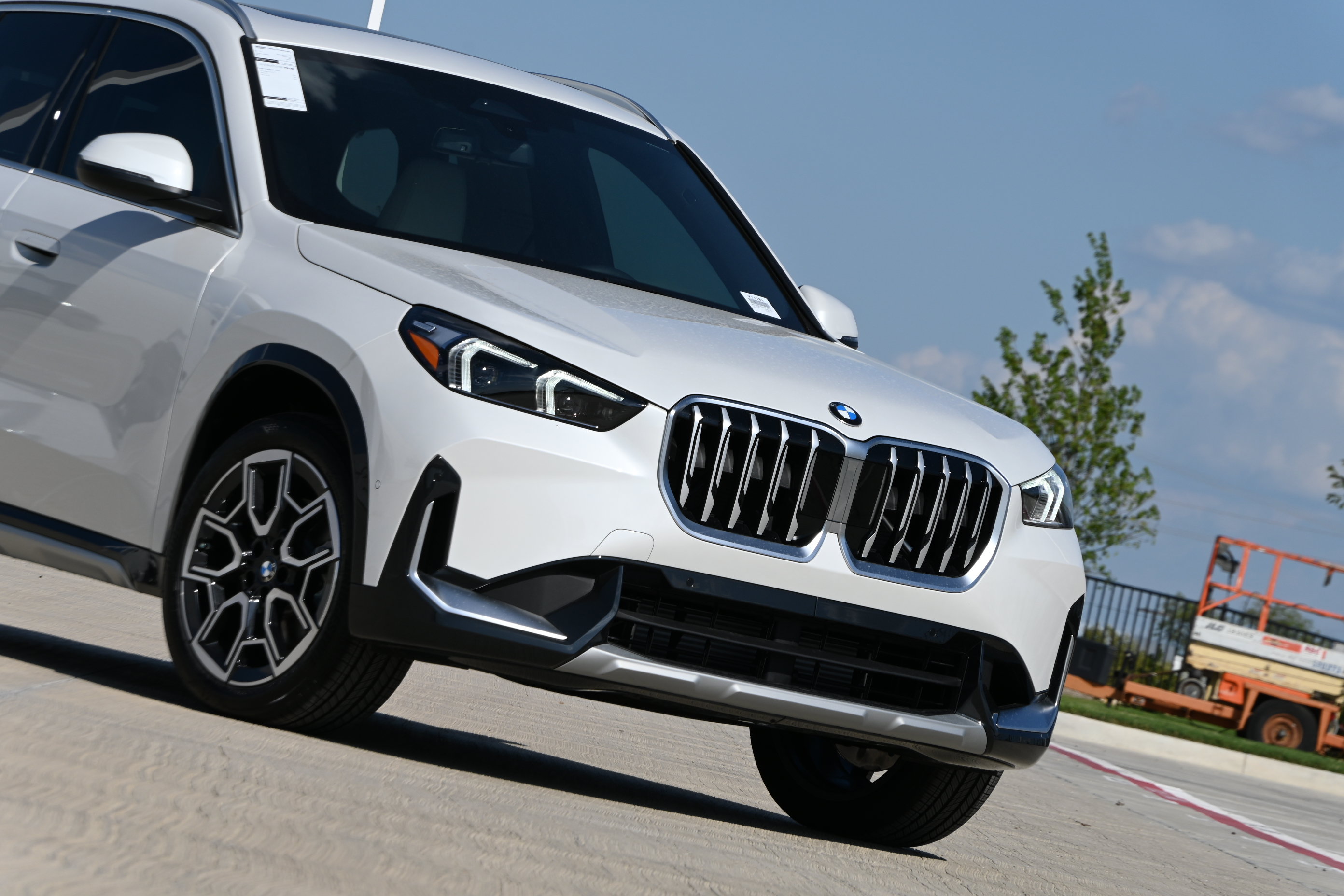 New 2027 BMW X1 xDrive28i AWD/4WD image 31