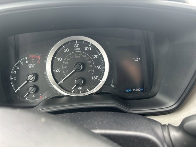 Used 2022 Toyota Corolla LE image 9