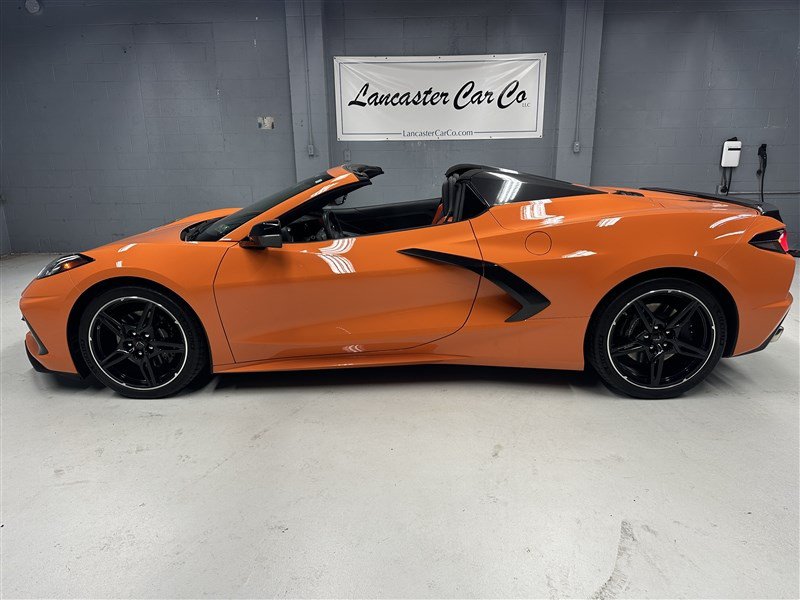 Used 2024 Chevrolet Corvette Stingray Convertible w/ 1LT RWD image 2