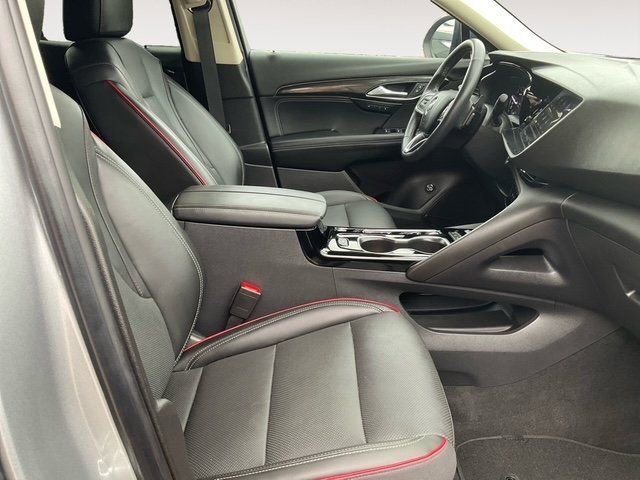 Used 2023 Buick Envision Essence w/ Sport Touring Package image 10