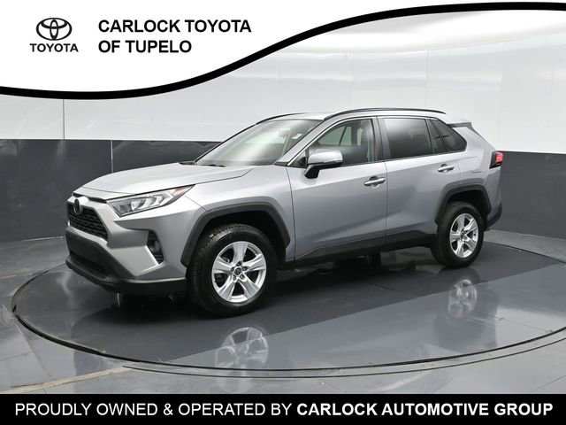 Used 2021 Toyota RAV4 XLE w/ Convenience Package FWD image 1