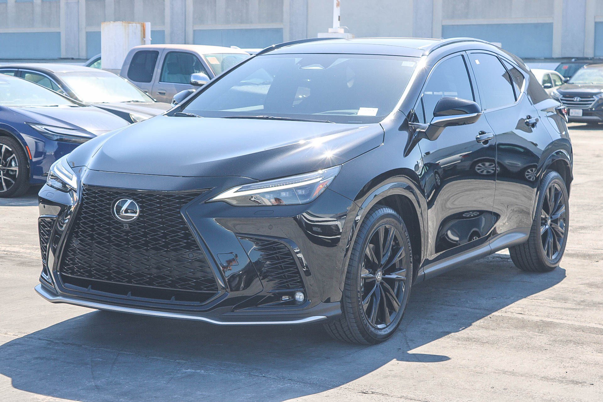Used 2025 Lexus NX 450h+ F Sport w/ Towing Package (2000 Lbs) AWD/4WD image 3