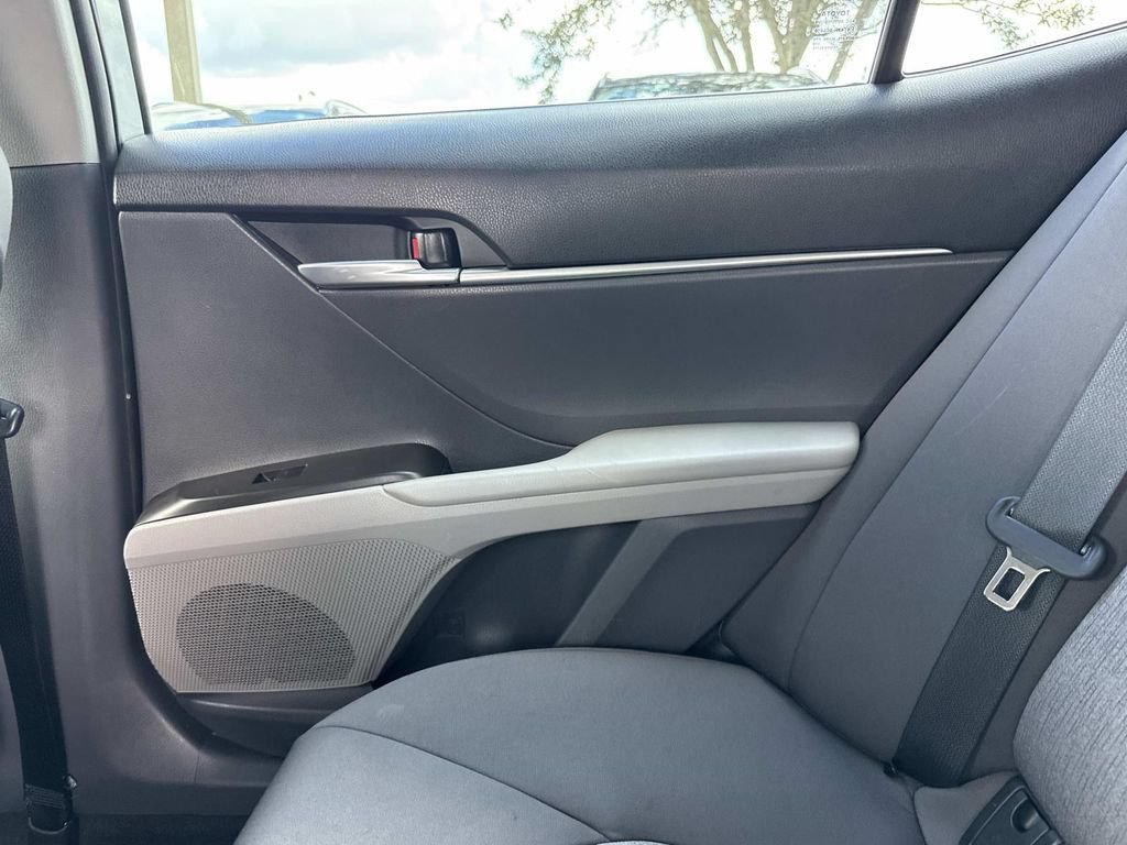 Used 2023 Toyota Camry LE FWD image 17