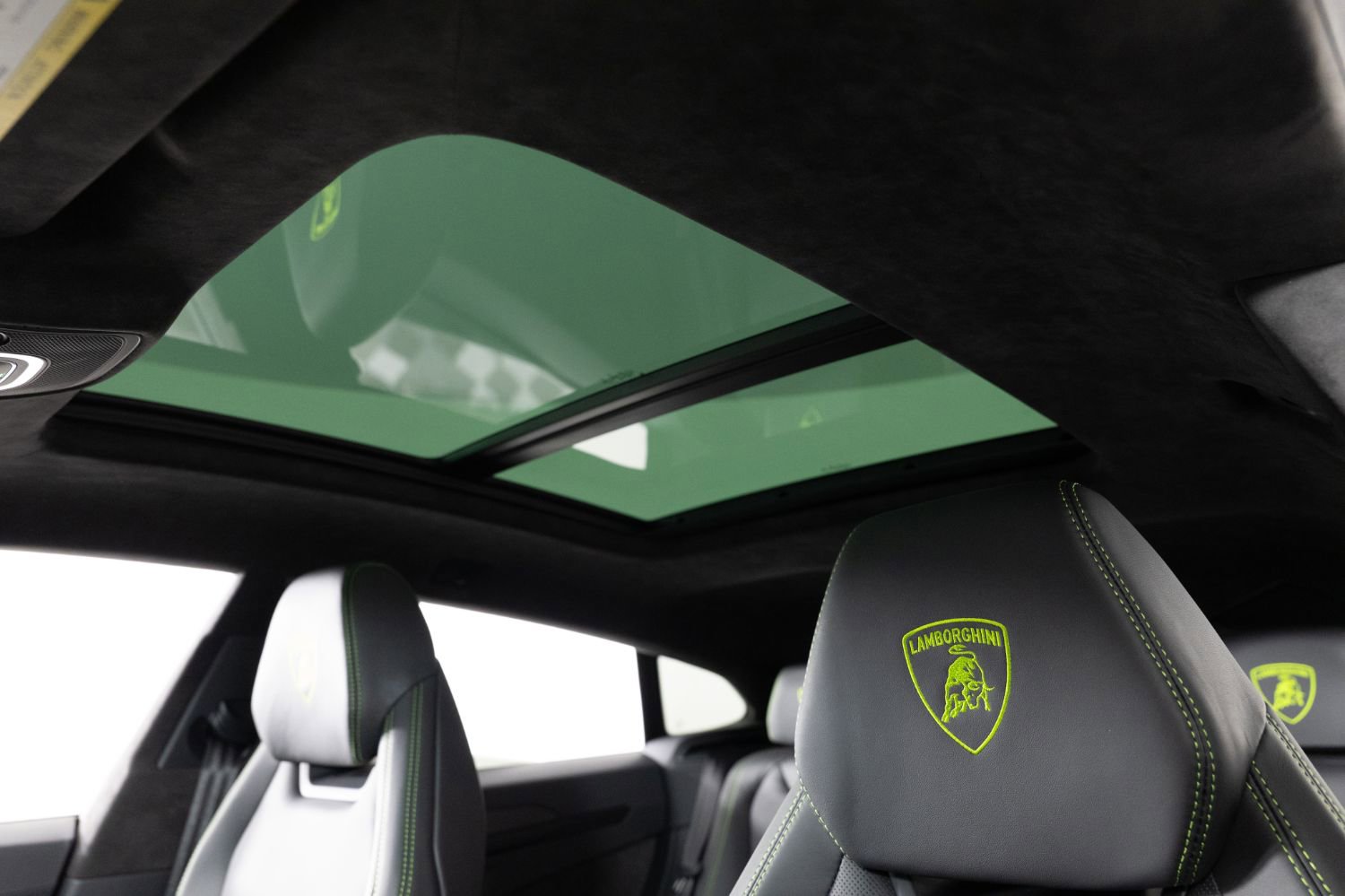 Used 2021 Lamborghini Urus AWD/4WD image 56