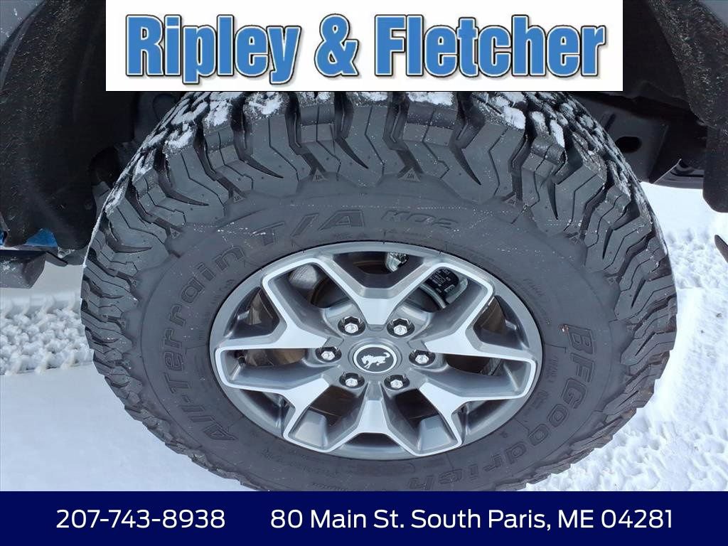 Used 2025 Ford Bronco Badlands image 10