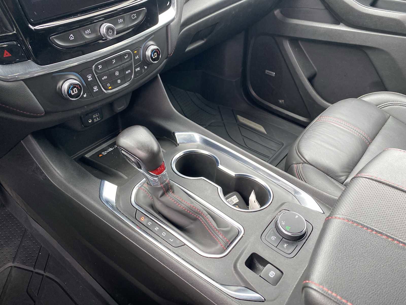 Used 2022 Chevrolet Traverse RS w/ LPO, Floor Liner Package image 17