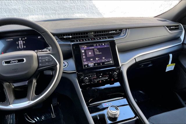 New 2026 Jeep Grand Cherokee Laredo X image 5