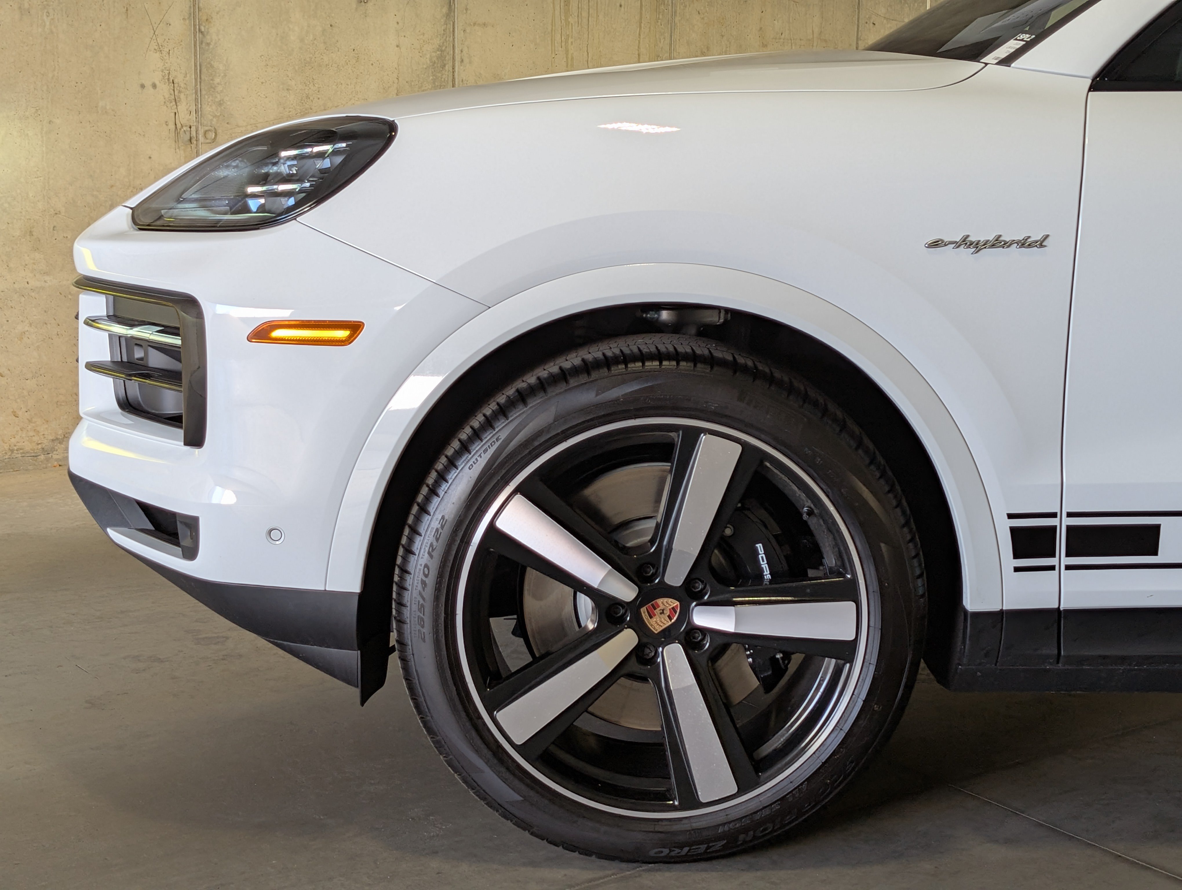 New 2026 Porsche Cayenne E-Hybrid AWD/4WD image 13