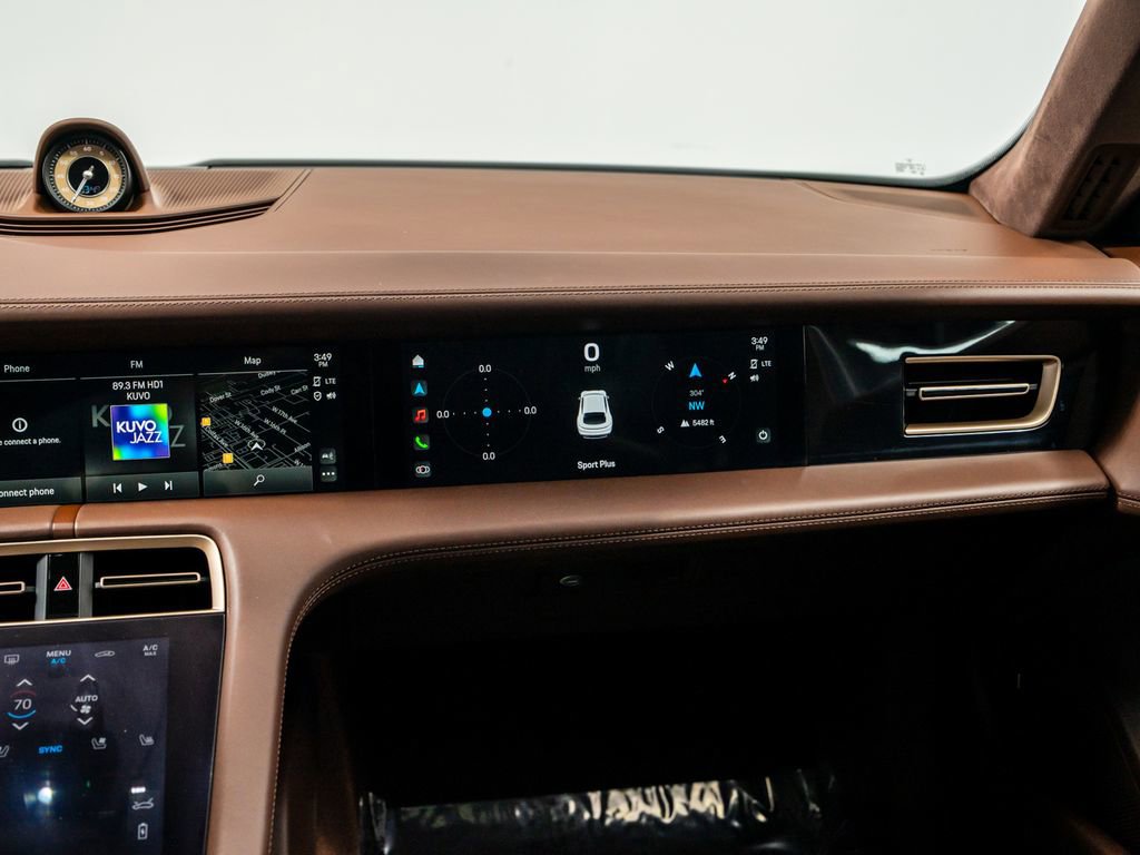 Used 2022 Porsche Taycan Turbo S image 23