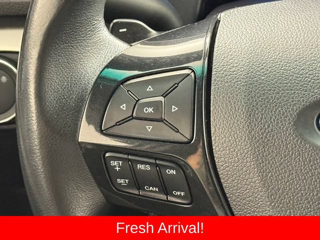 Used 2016 Ford Explorer XLT w/ Equipment Group 202A AWD/4WD image 28